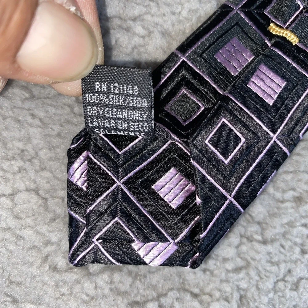 Stafford Signature  Mens Silk Tie Geometric Purple Black - Picture 5 of 6